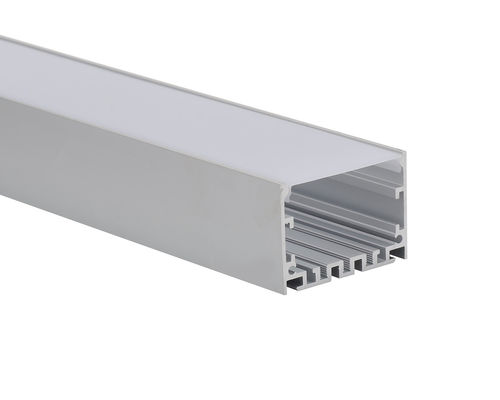 Хорошая цена канал прокладки ПК 6063t5 50x50mm привесной приведенный крышкой с отражетелем онлайн